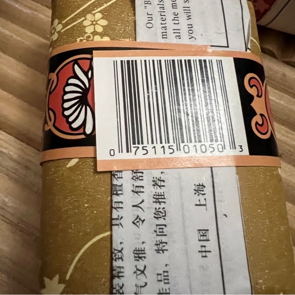 Bee & Flower Soap and Sachet Bundle Rose Sandalwood Floral 4 Bars Sealed Pkgs - Picture 8 of 12